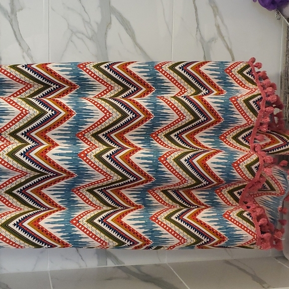 Lakhays wrap skirt with built in shorts, BOHO Beach, size small Aztec Tribal - Picture 6 of 10